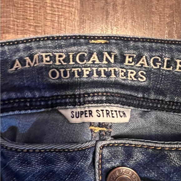 American Eagle women’s jeans size 14R. EUC super stretch 30” Inseam - Picture 3 of 4